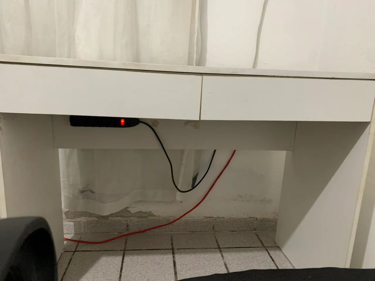 Escrivaninha + Cadeira giratória com pistão - Foto 3