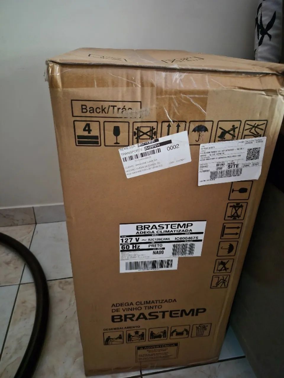 ADEGA BRASTEMP NA CAIXA - Foto 2