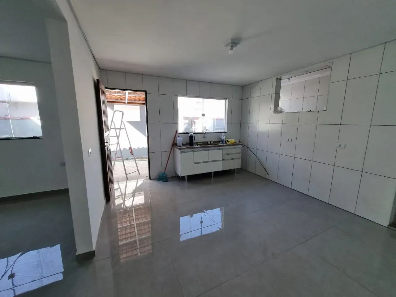 Casa de 3 dormitórios com quintal