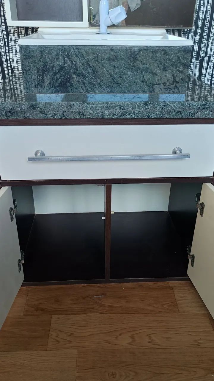 Armário de banheiro com granito e espelho  - Foto 4