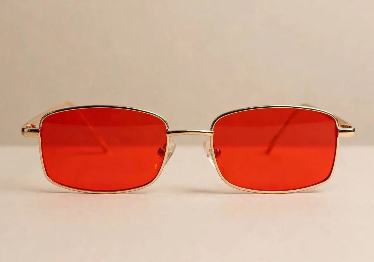 Óculos de sol quadrado lentes vermelhas