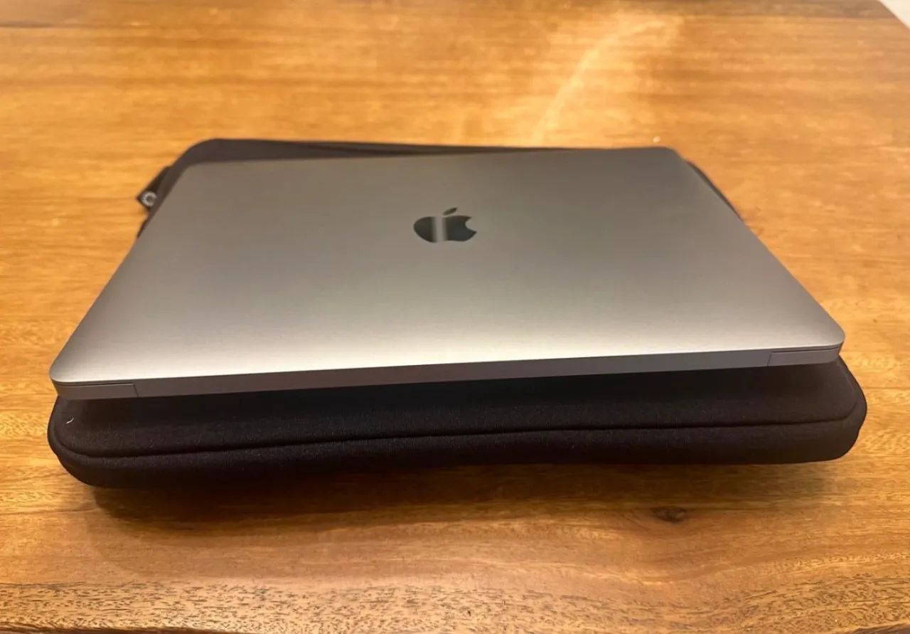 MACBOOK AIR M1 2020 8GB - Foto 2