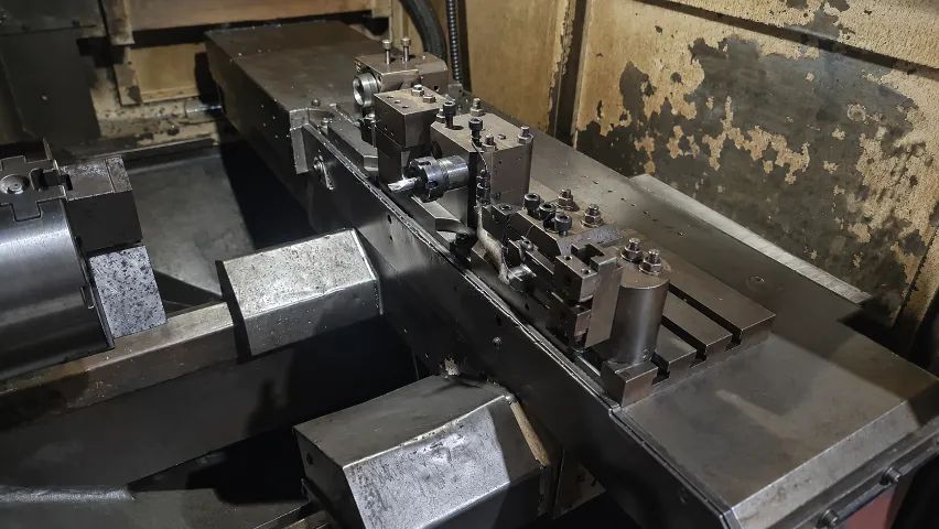 Torno CNC Romi Mazak Cosmos 10G Retrofitado - Máquinas para