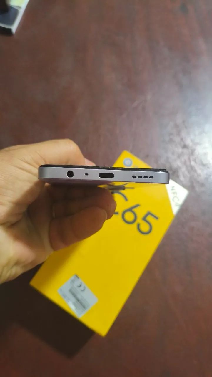 Realme C65 (mancha na tela) - Foto 3