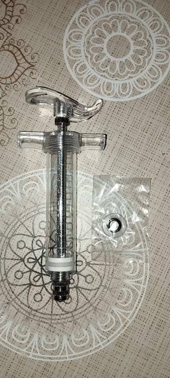 Seringa 20ml para Alimentação de Filhotes de Pássaros - Acrílico (Desmontável) - Foto 3