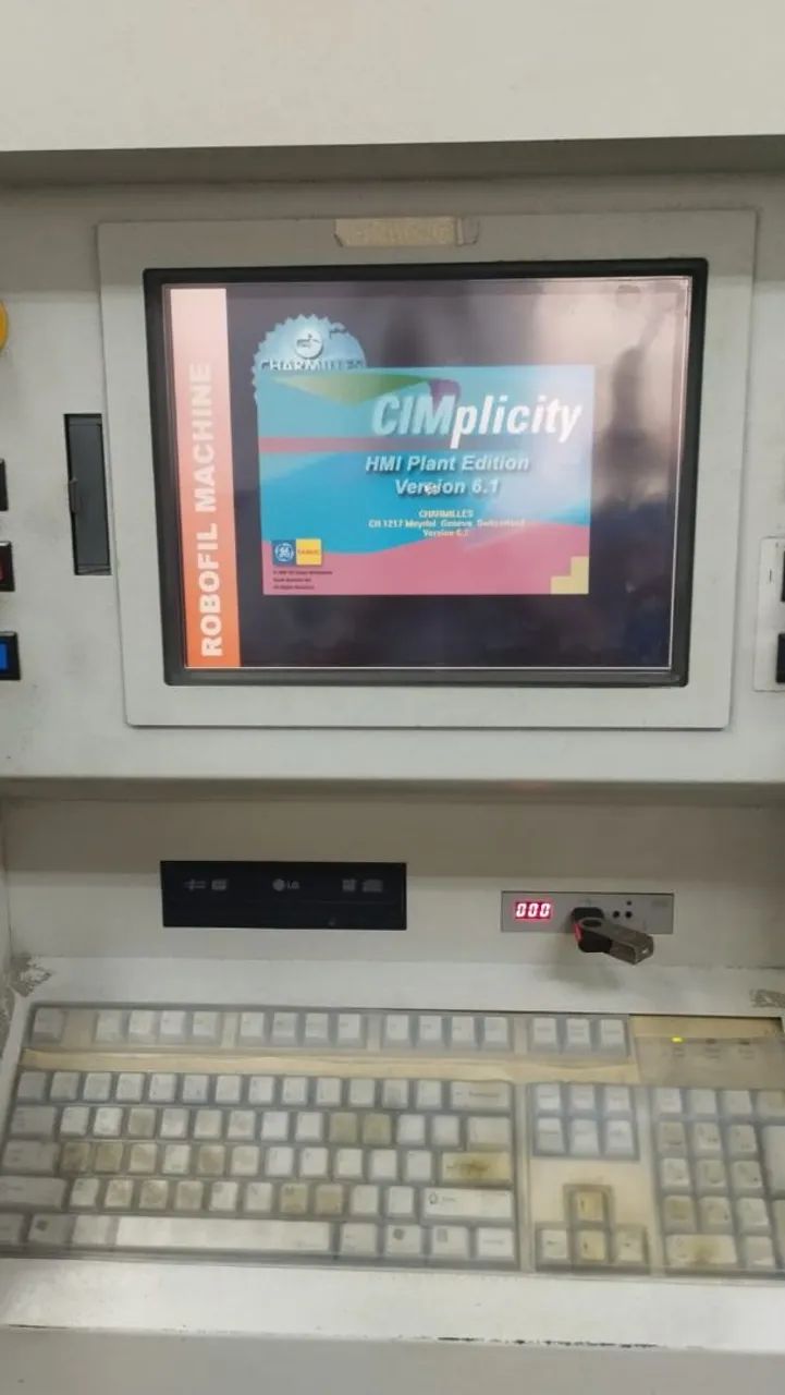 Eletro erosão a fio Robofil charmilles 240sl 2005 impecável revisada  - Foto 6