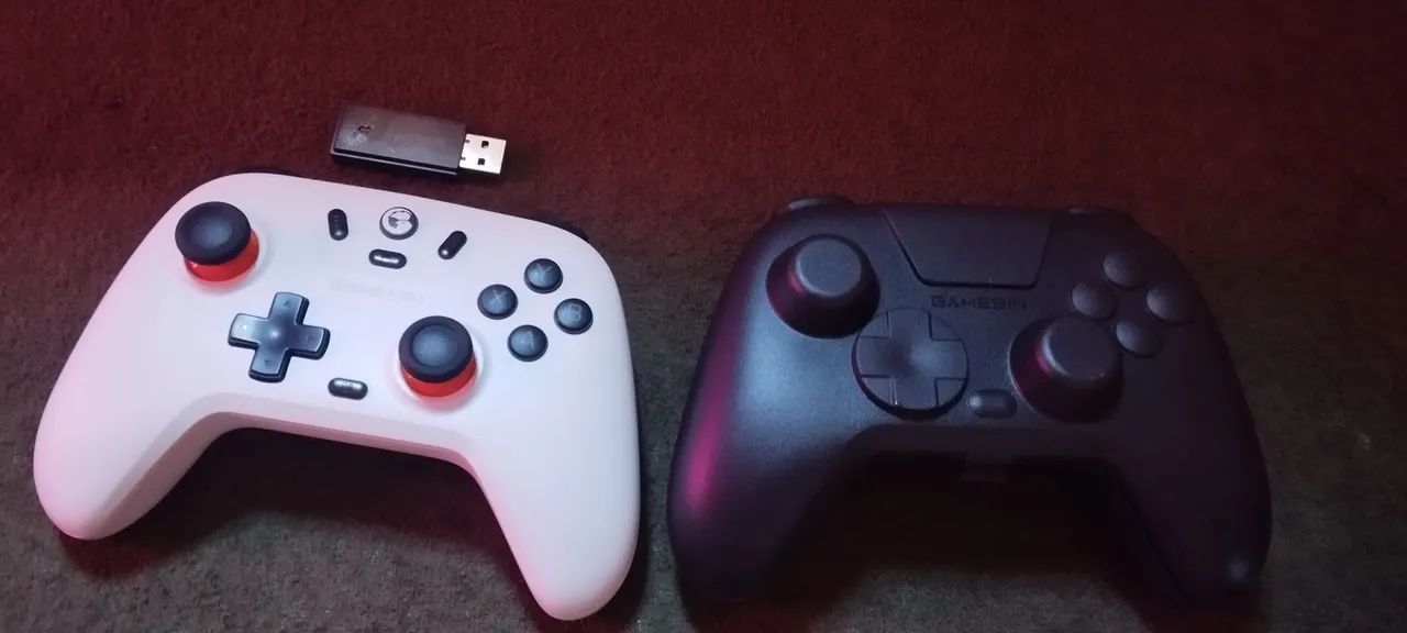 Controle gamesir zero na caixa 