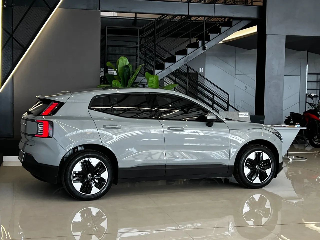 Volvo EX30 E40 Core (elétrico) 2025 - Foto 5