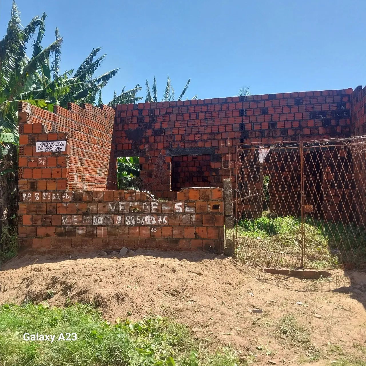 Terreno com as paredes levantadas  - Foto 3