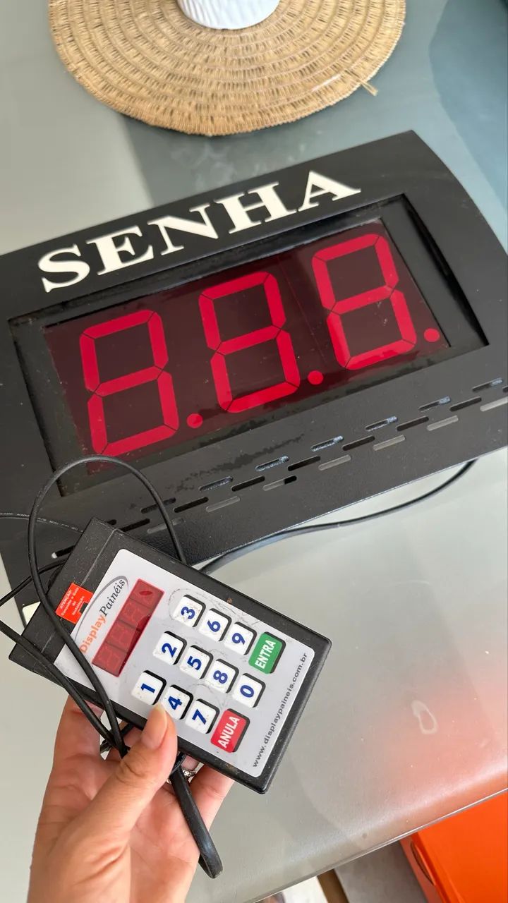 Painel de senha eletrônica - Equipamentos Para Comércio - Parque ...