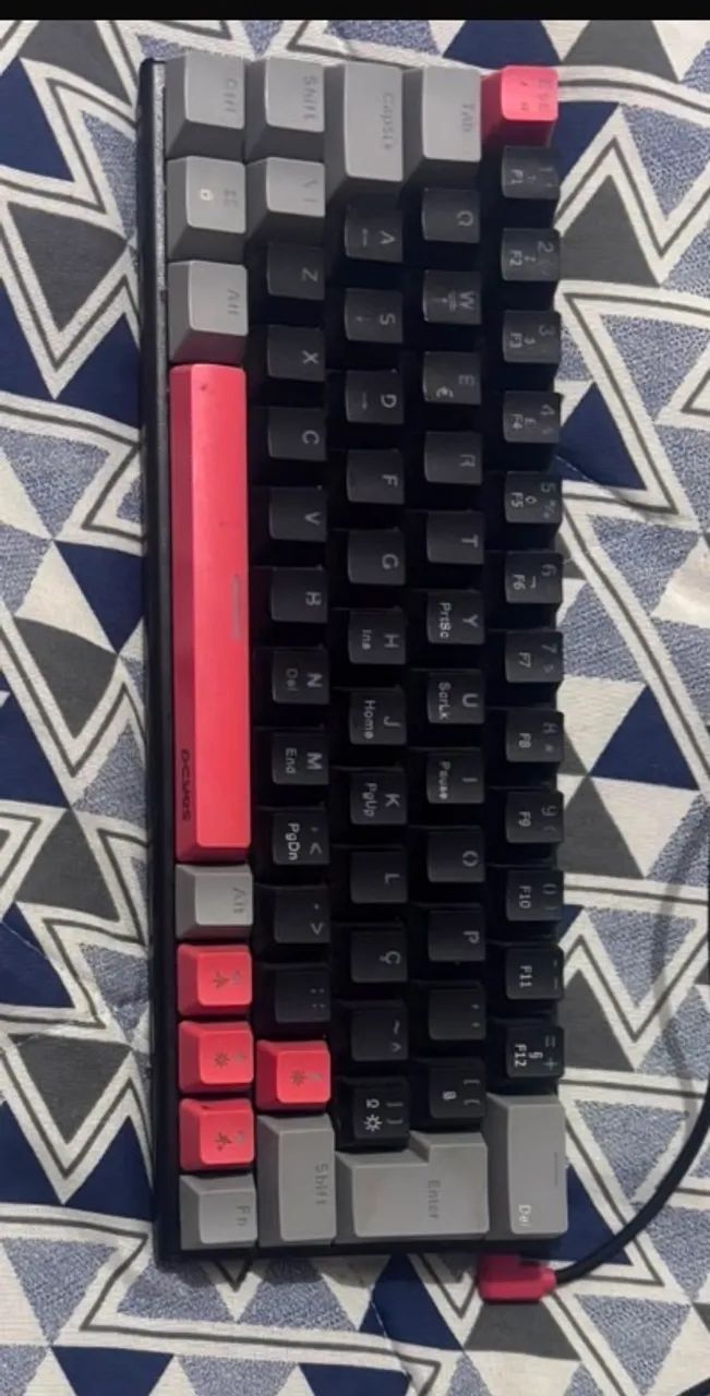 Teclado Kuromori 60% - Foto 2