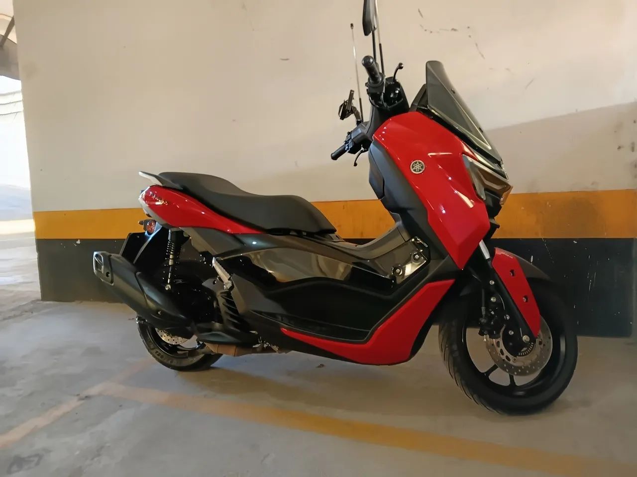 NMAX  > 2025 > PERFEITO ESTADO!! - Foto 2