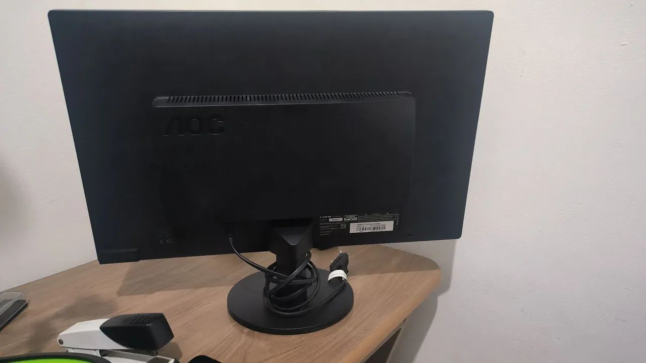 Minitor Aoc 18,5 com defeito