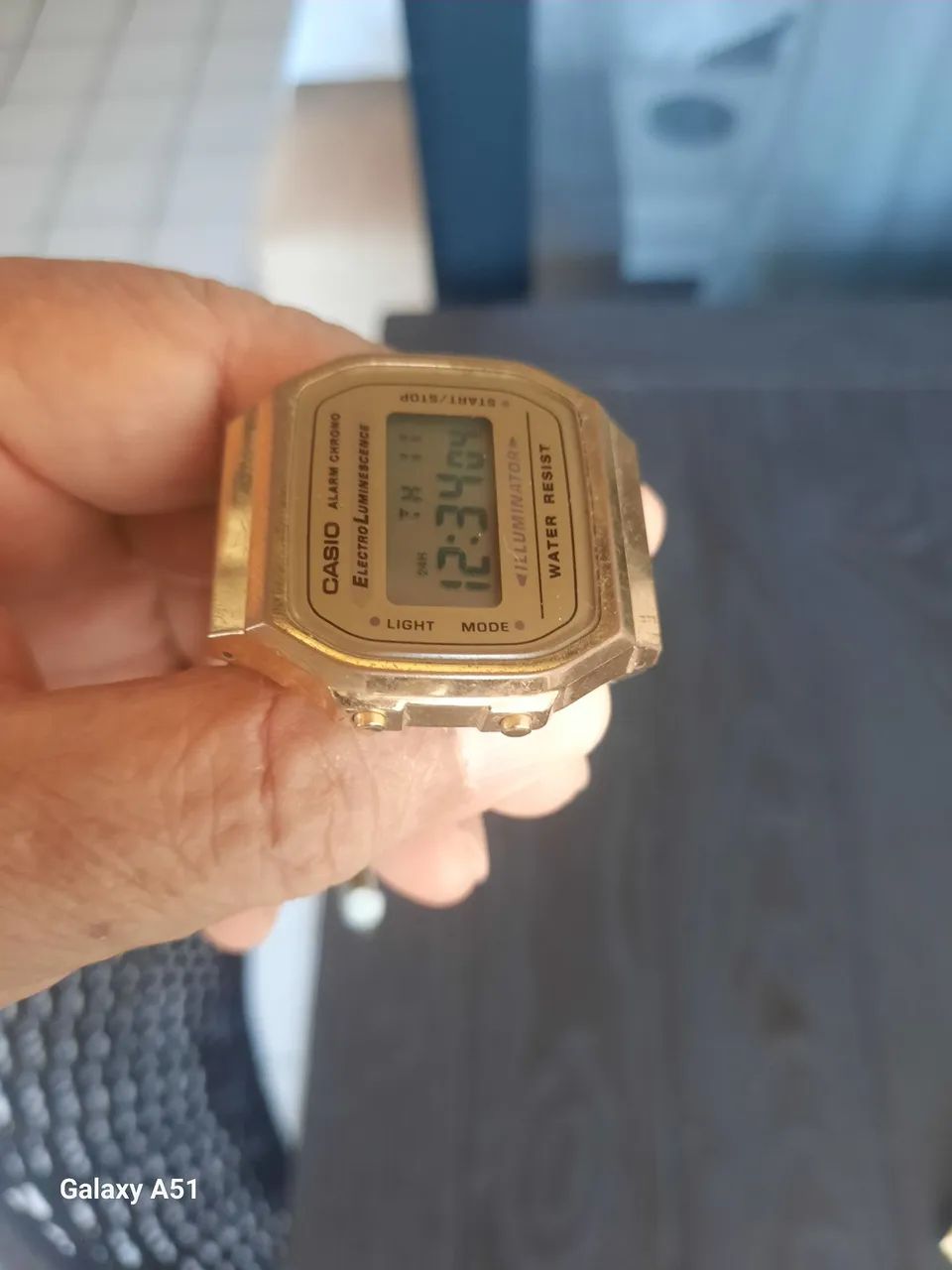 Relógio Casio unisex dourado illuminator - Foto 4