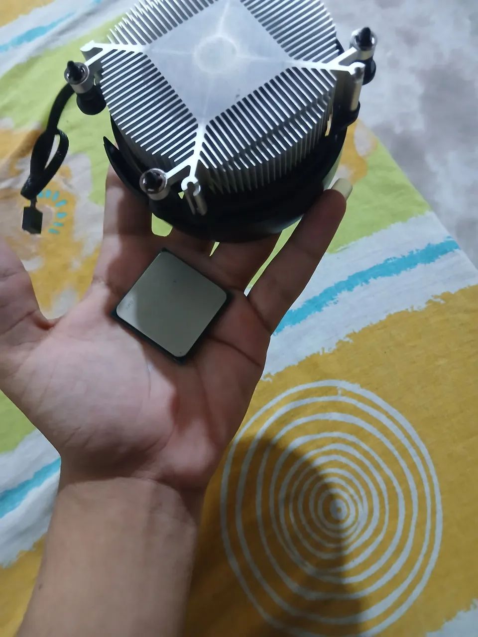 Vende-se processador ryzen 3 3200g com cooler - Foto 3