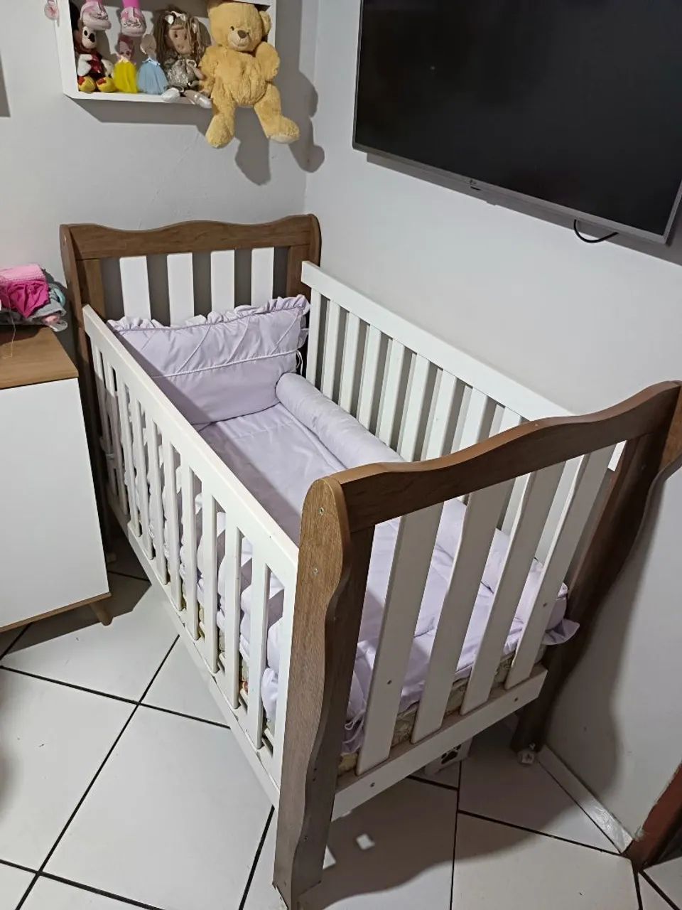 American-style crib65573825872897121