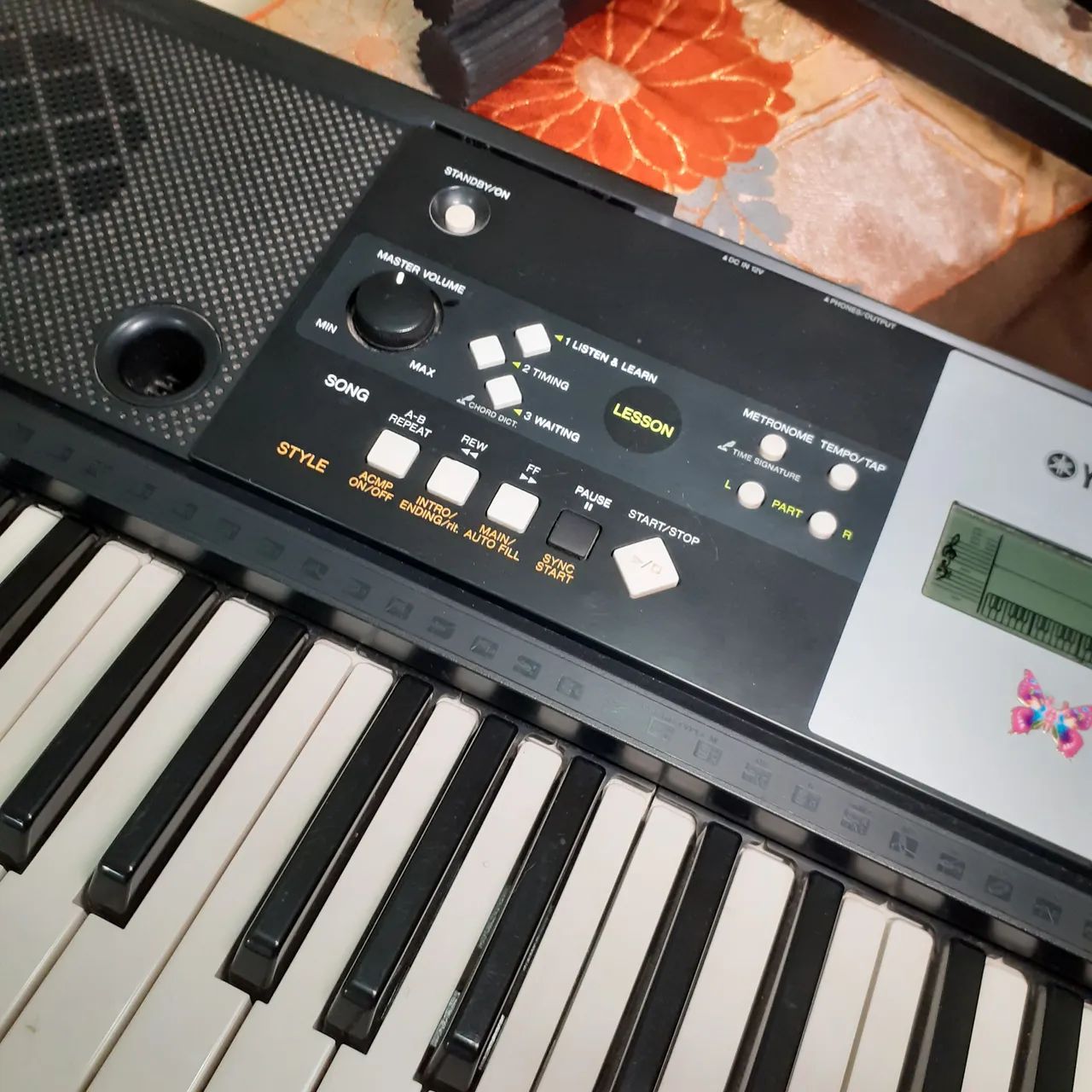 teclado Yamaha E223 - Foto 3