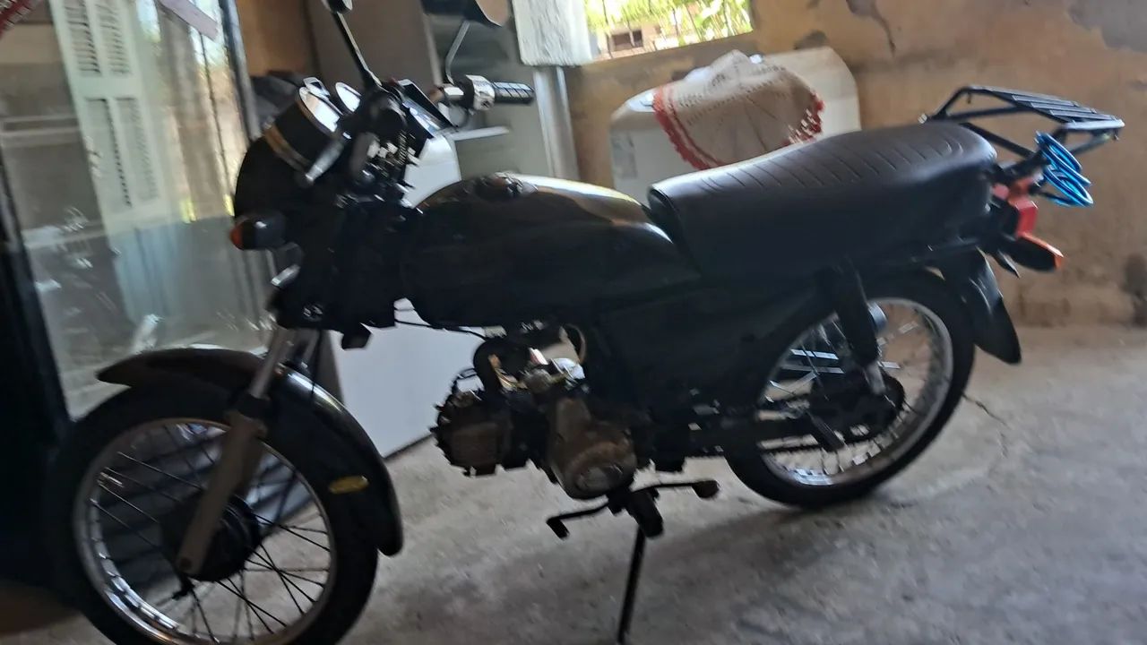 Moto toda boa com documentação  - Foto 2