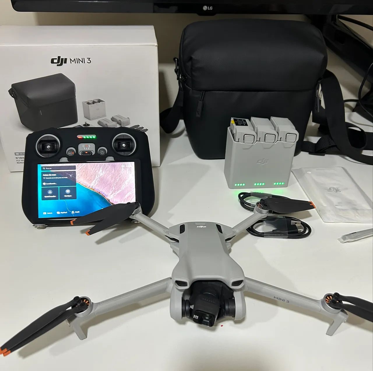 Drone DJI Mini 3 Combo Fly More - Foto 2
