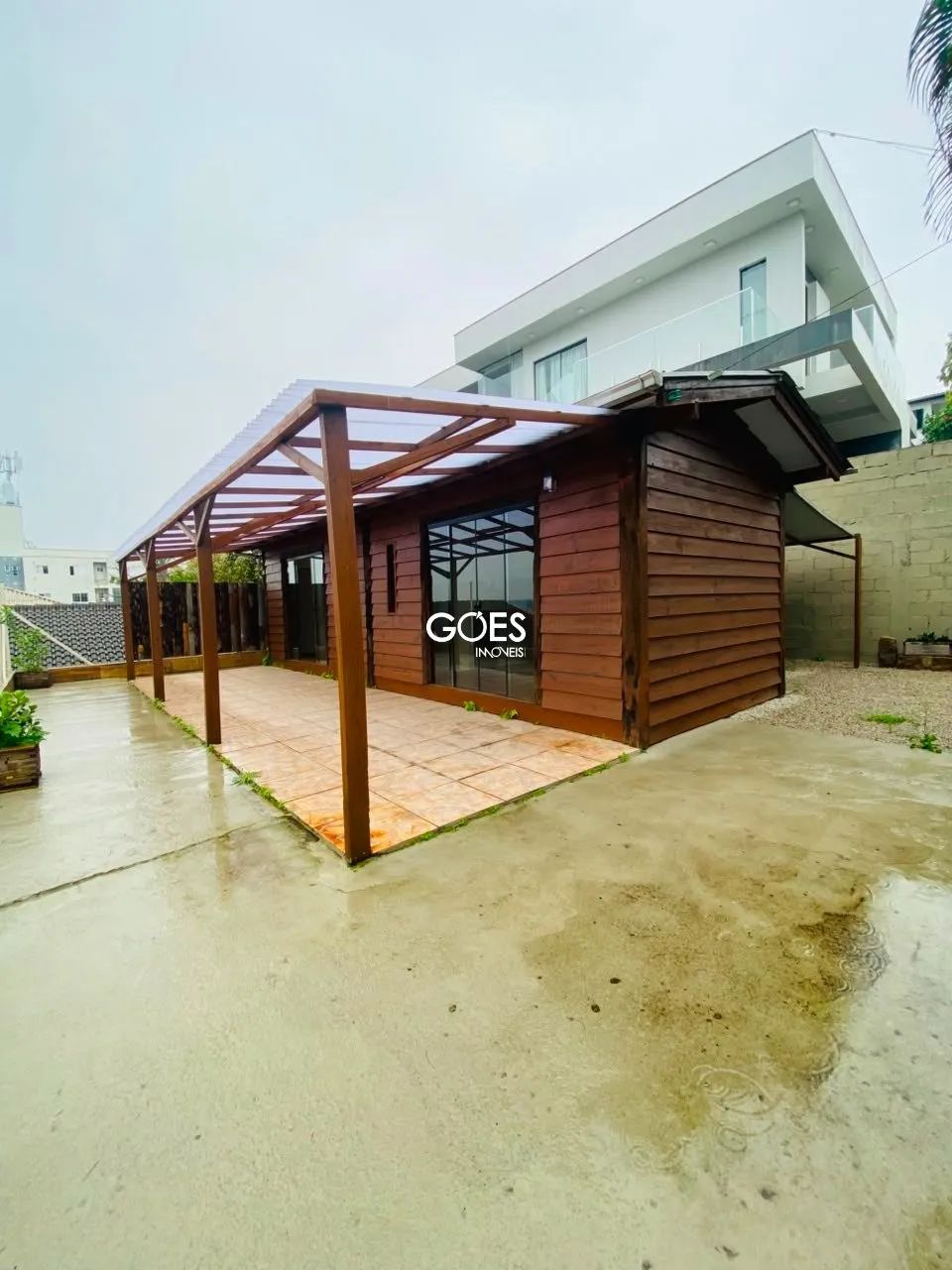 Casa residencial semi-mobiliada