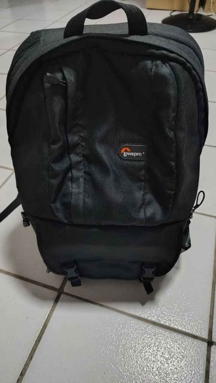 Lowepro Fastpack 250 (LP131) - Excelente Estado - Mochila Profissional Fotográfica