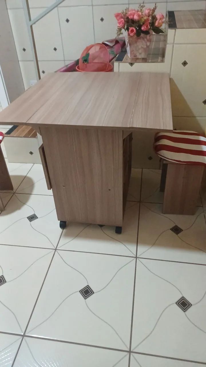Mesa dobrável com banquetas - Foto 3