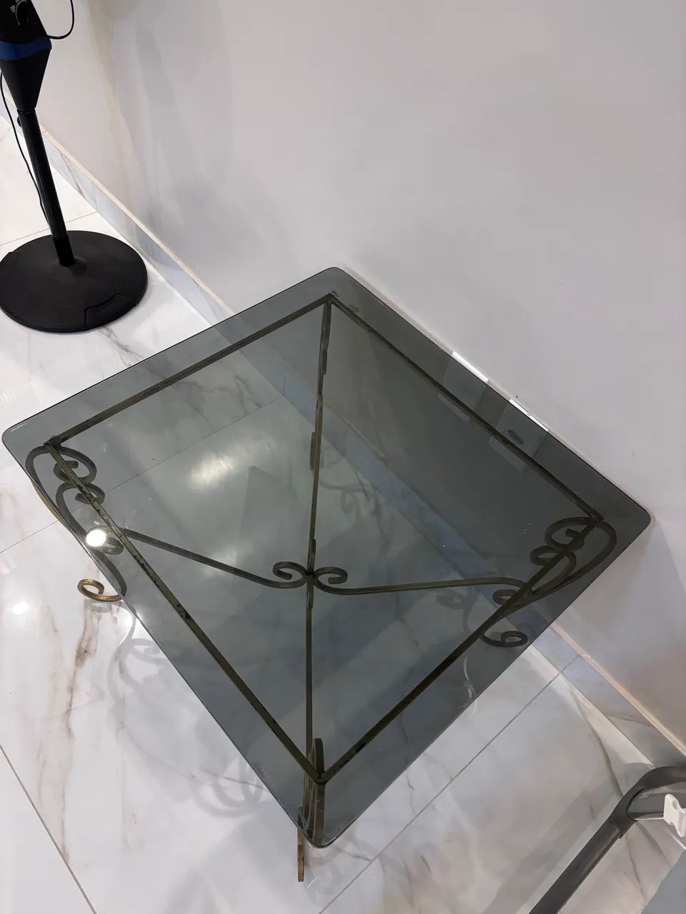 Mesa de centro de vidro e ferro - Foto 2