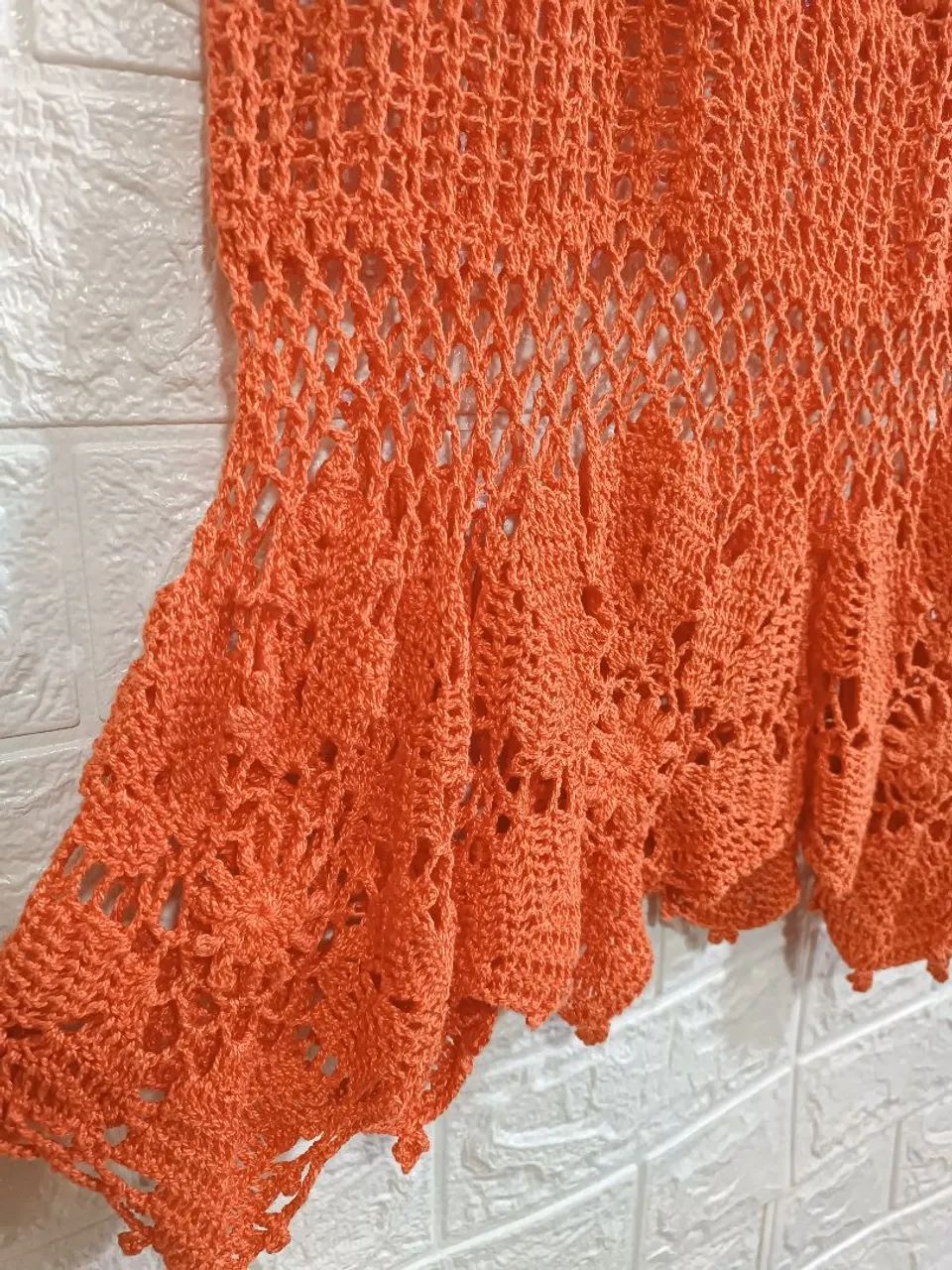 Blusa artesanal em crochê  - Foto 4