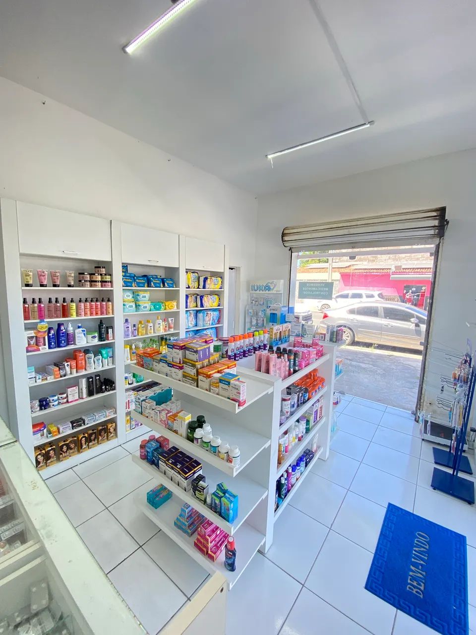 Vende-se Farmácia Completa com mercadoria  - Foto 3