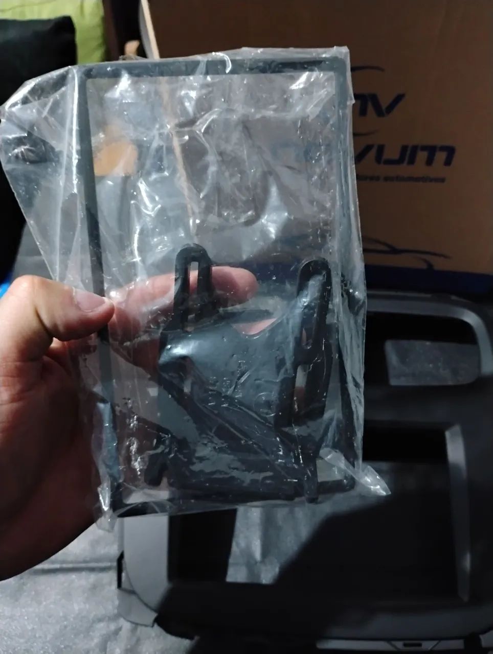 Moldura para painel de multimídia Logan 2016 7 polegadas - Foto 4