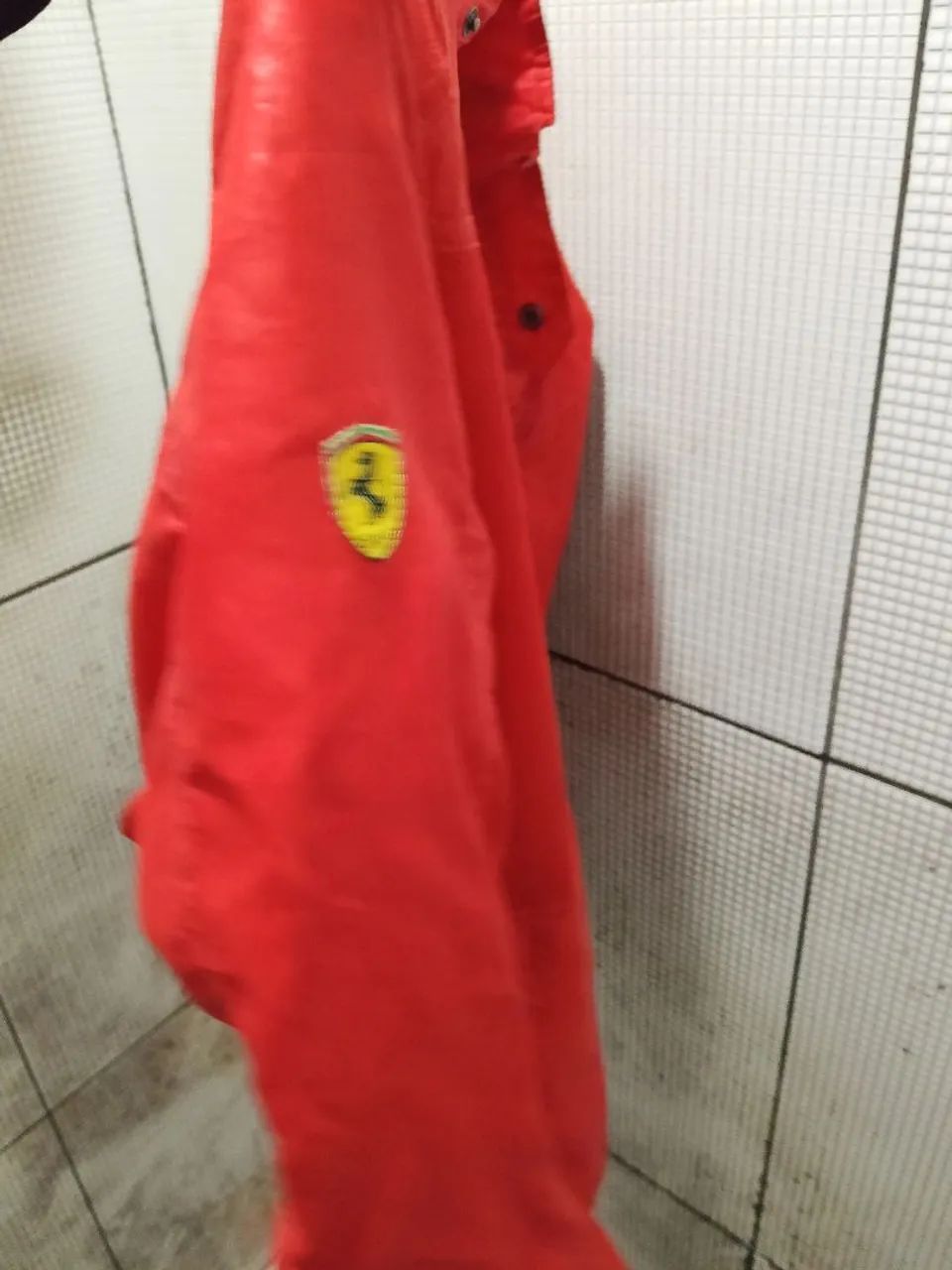 Jaqueta Ferrari extremamente rara - Foto 3