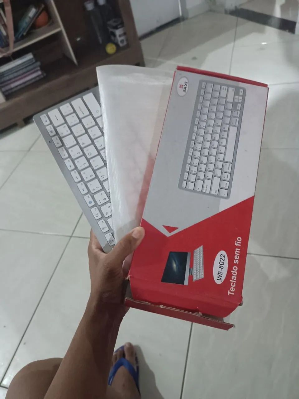 ? VENDE-SE TECLADO SEM FIO ? MULTIFUNCIONAL! ? - Foto 2
