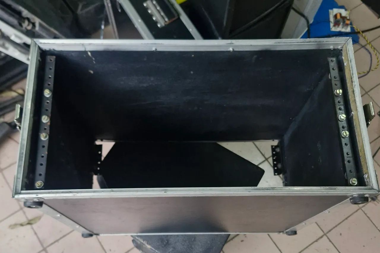 Hard case 5u