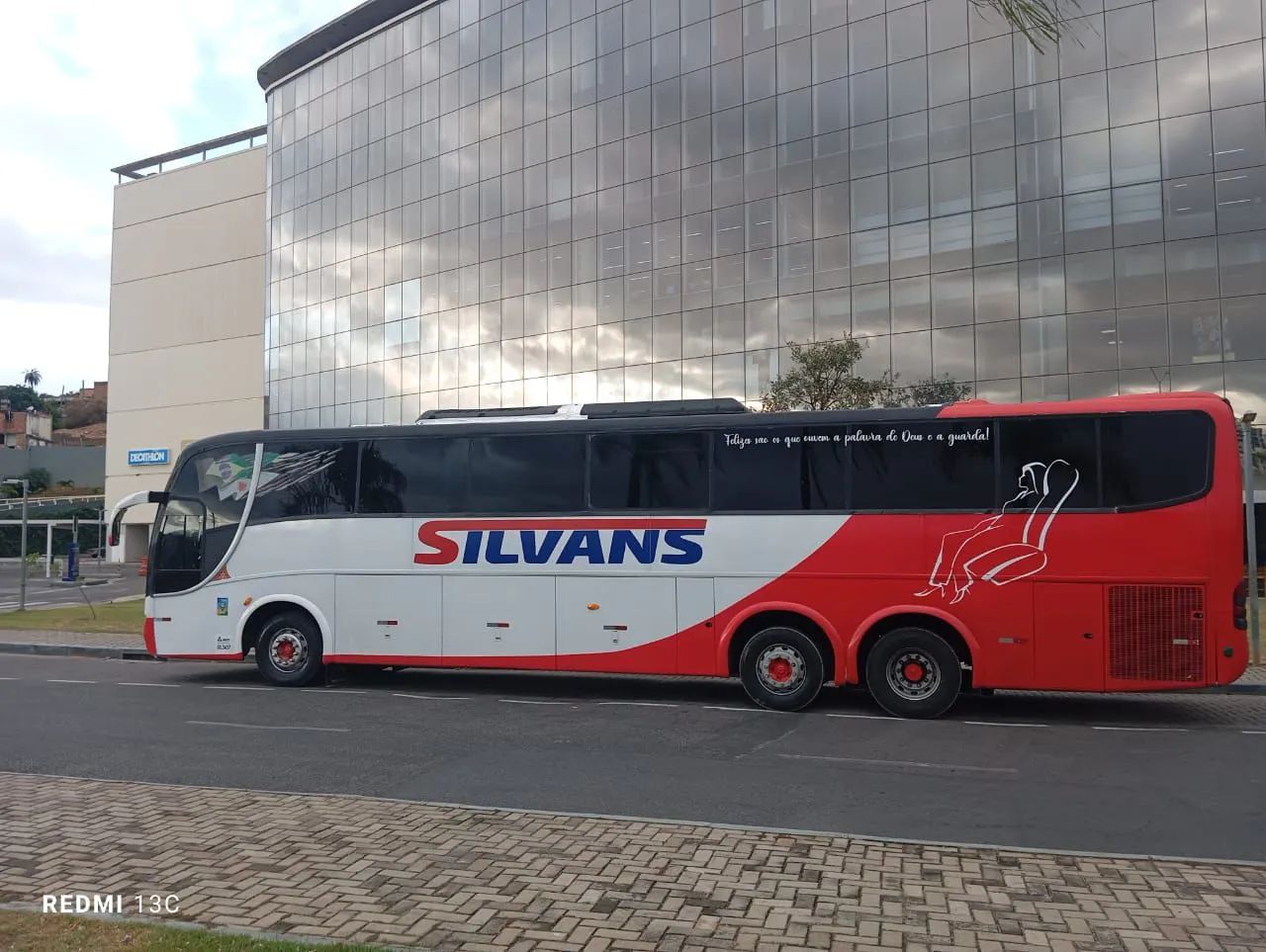 Vendo ou troco Marcopolo 1200  motor 457 eletrônico ar condicionado WC e tomadas  - Foto 3