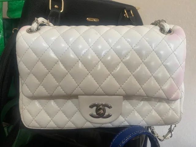 ? Bolsa estilo Chanel branca - modelo clássico ?