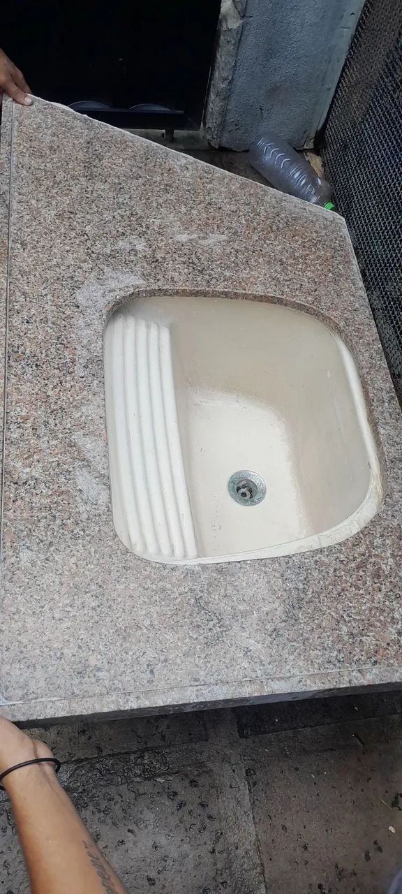 Tanque de lavar roupas com balcão em mármore  - Foto 5