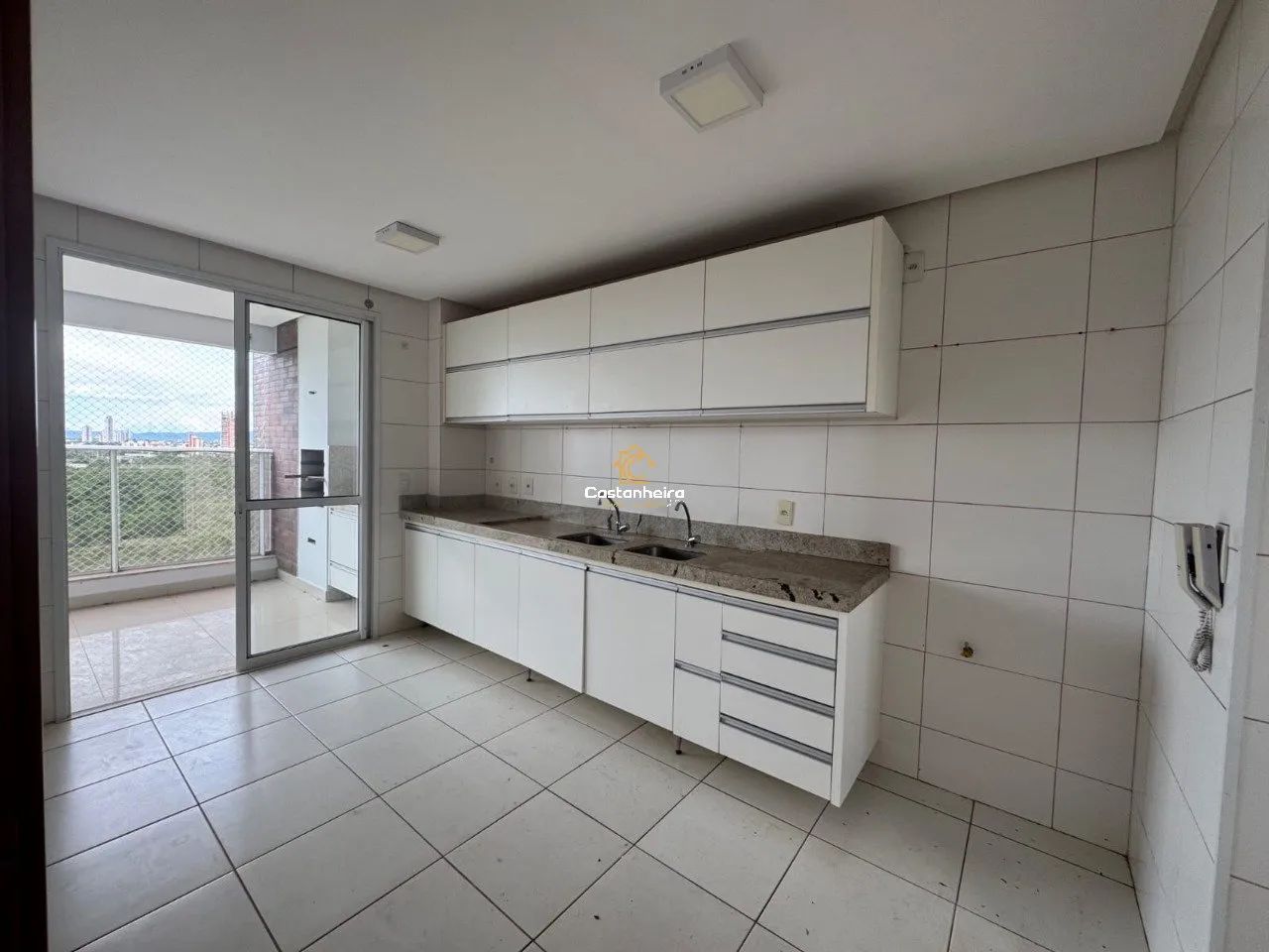 Apartamento Semi-Mobiliado e Acesso Privativo - 04 Quartos sendo 01 Suíte Master com Chuve - Foto 6