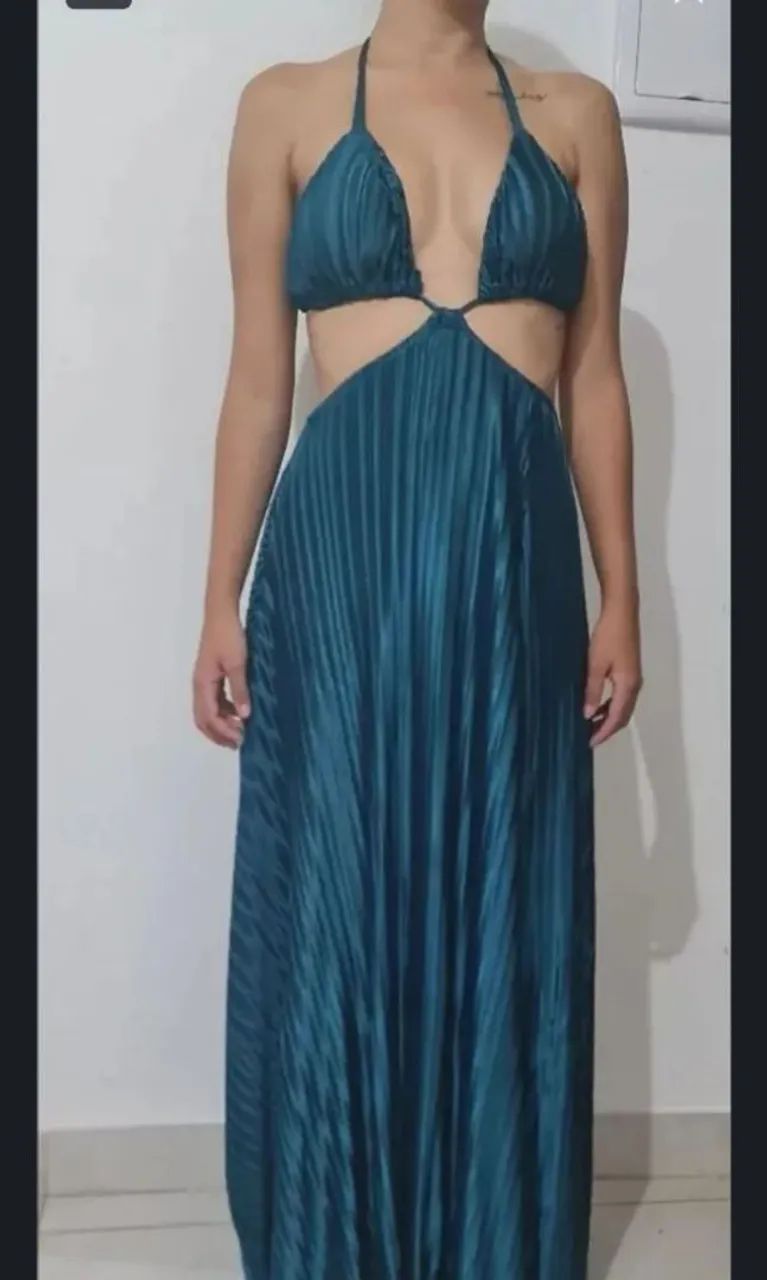 Vestido plissado de festa