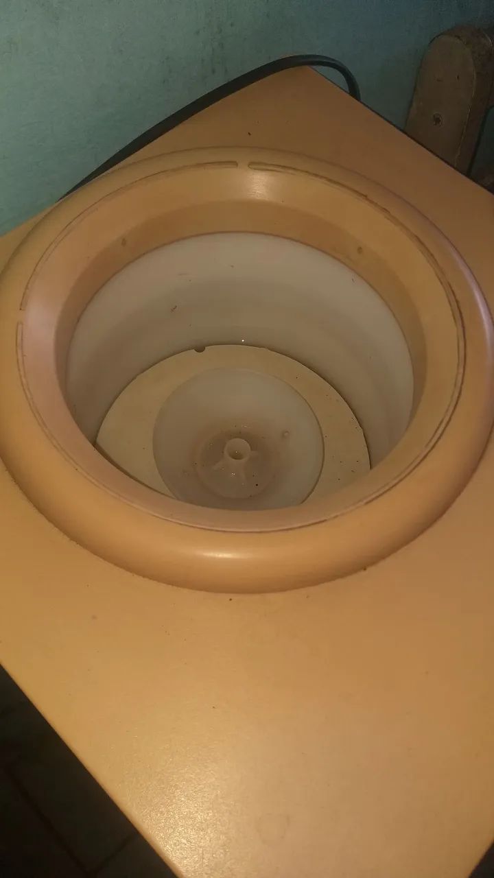 Gelágua de pé Esmaltec  - Foto 4