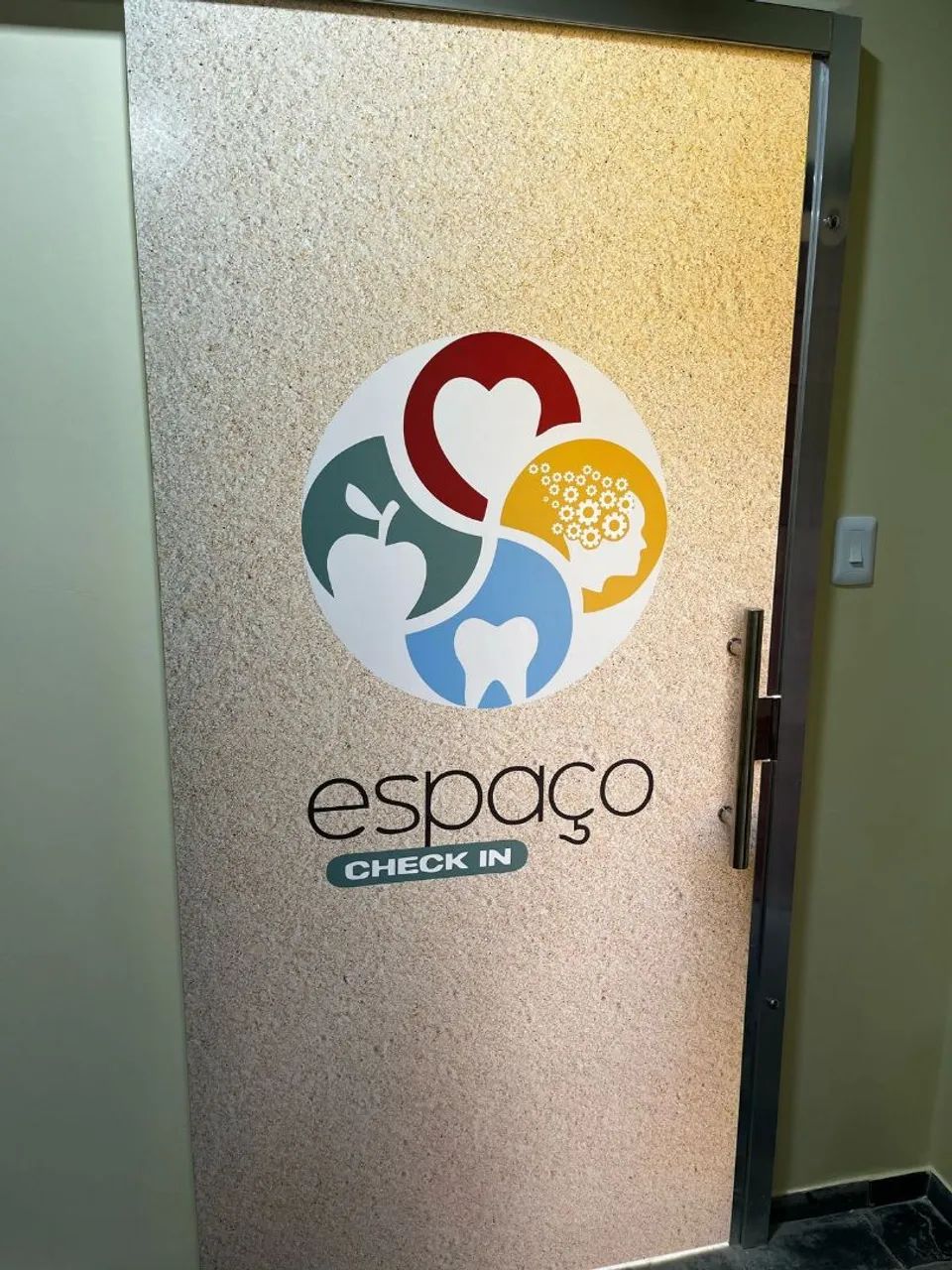 Alugam- se salas clínicas para profissionais de saúde