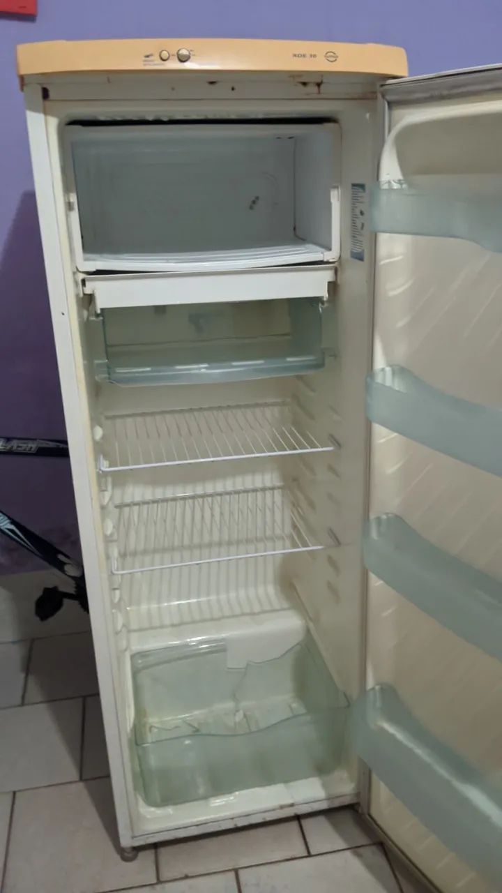 Vende-se Geladeira  - Foto 2