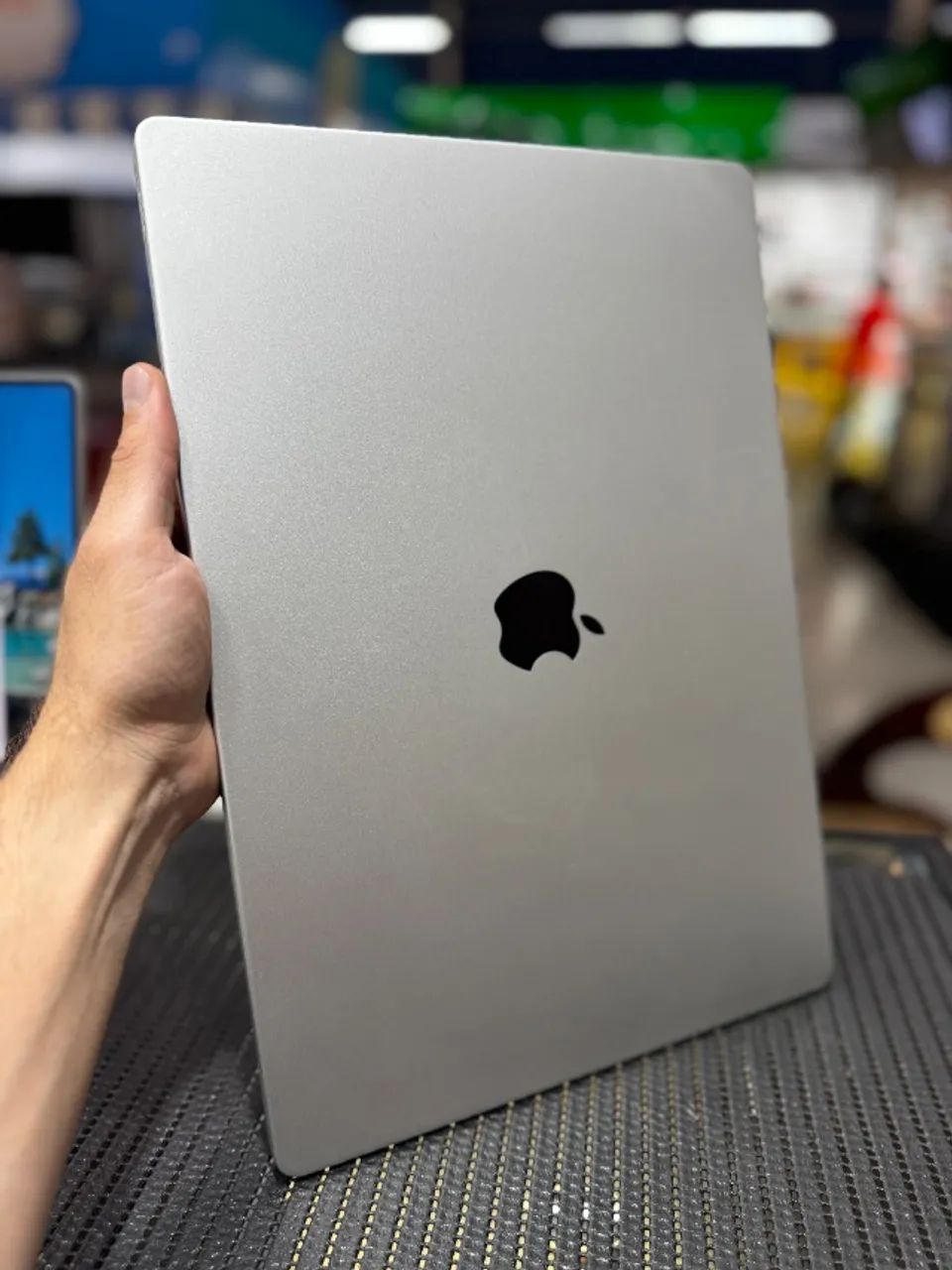 *Apple MacBook M2 MAX, 16 polegadas, 1Tb/32Gb, 38 GPU - Garantia- Loja física - Foto 2
