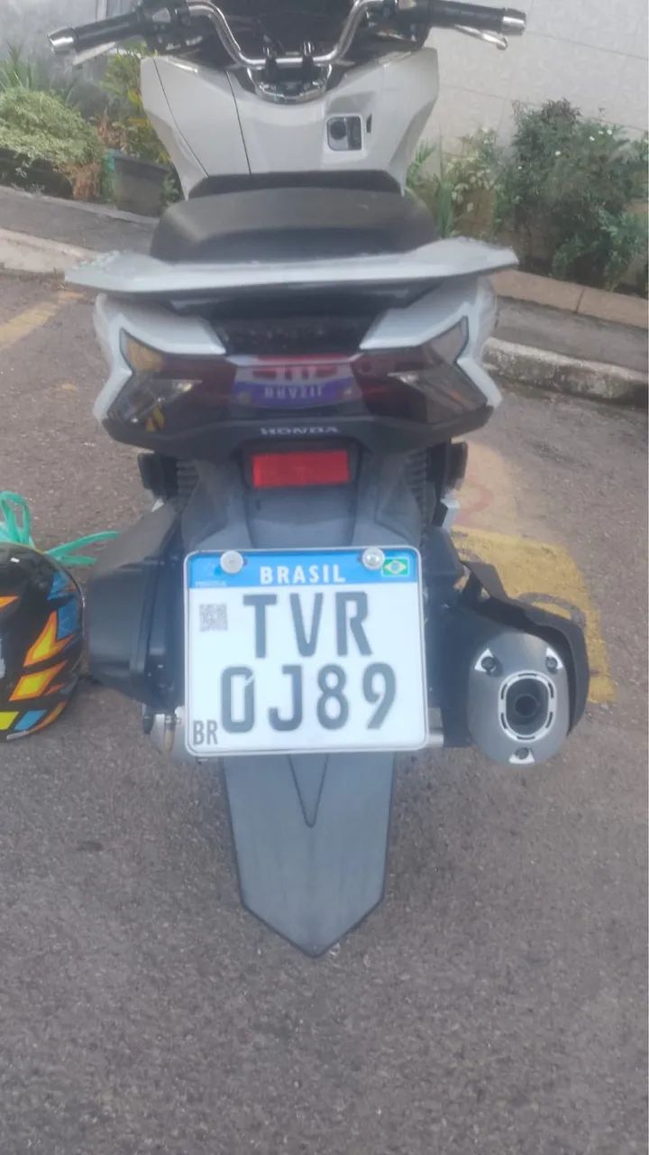 HONDA PCX SEMI NOVA QUITADA  - Foto 2