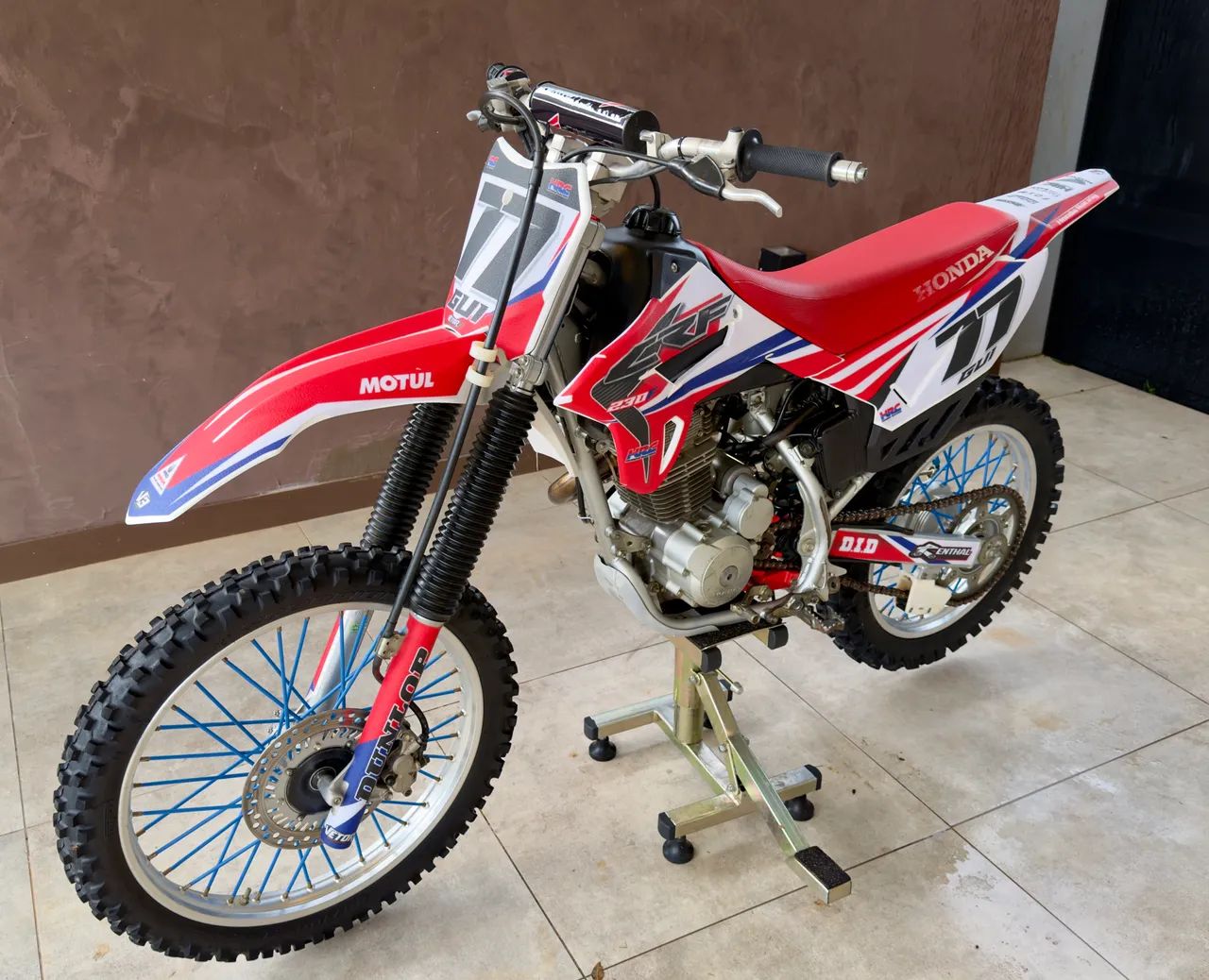 CRF 230F  - Foto 3