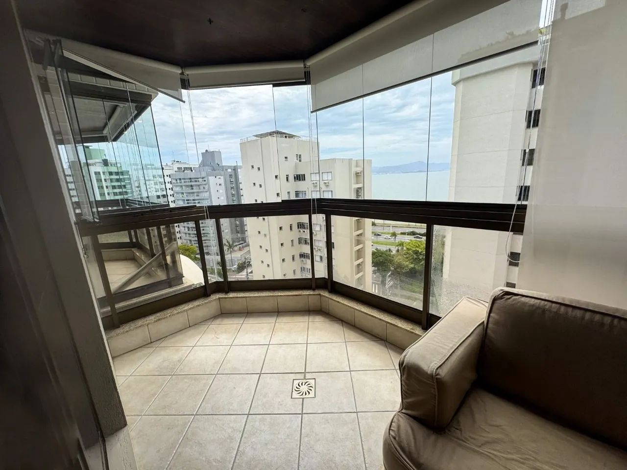 Locação | Apartamento Mobiliado com vista mar e 3 quartos no Centro de Florianópolis - Foto 5