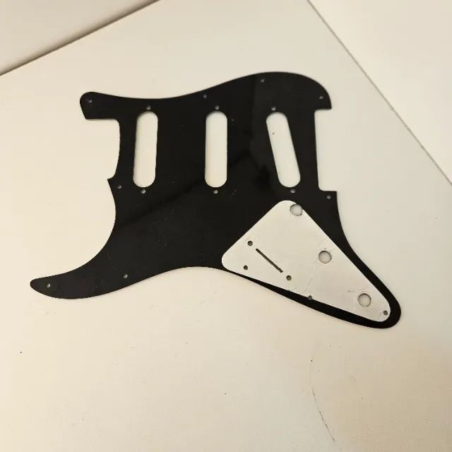 Escudo Stratocaster Blindado - Foto 3
