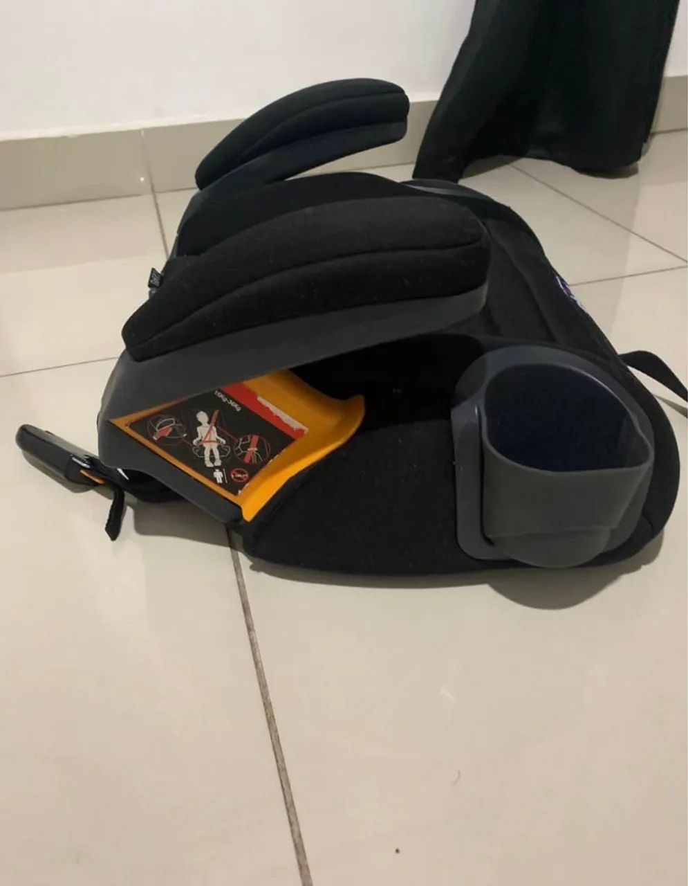 Cadeirinha com cinto NOVA<br>POUCO USADO<br>Elevação Chicco - Foto 3