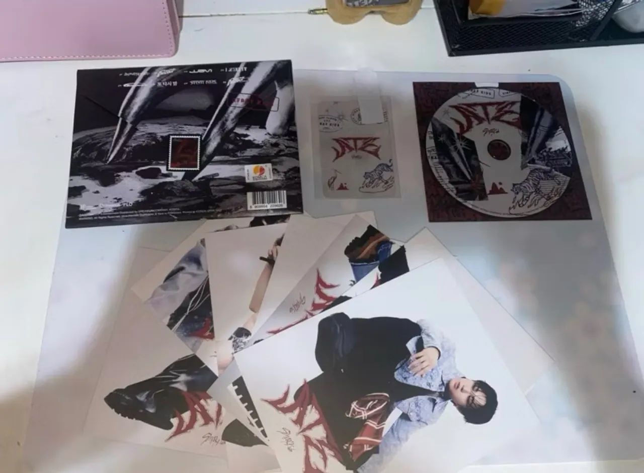 Mini álbum Stray Kids Ate Letters oficial - Foto 2