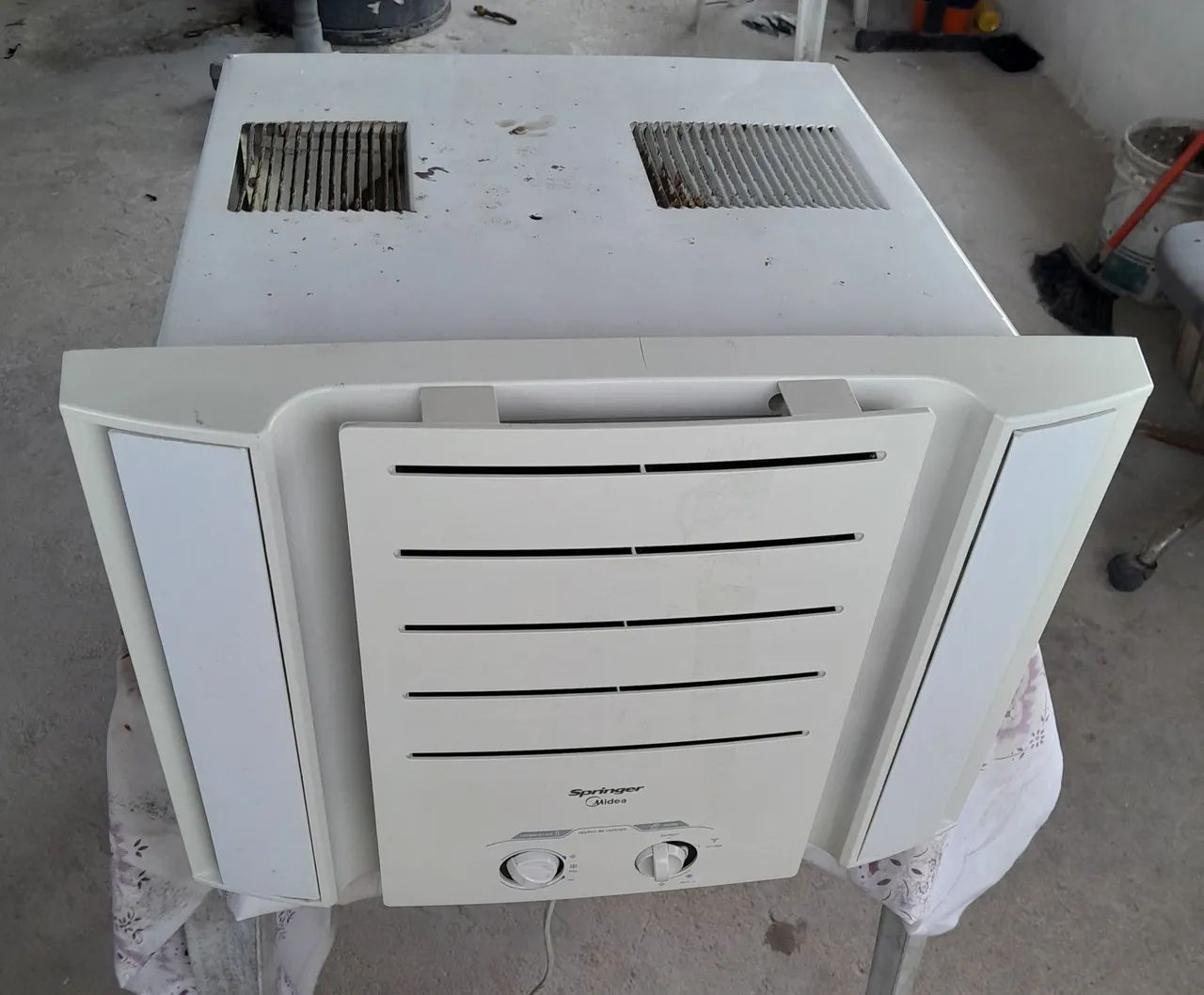 Ar Condicionado de janela 7 500 funcionando perfeitamente 