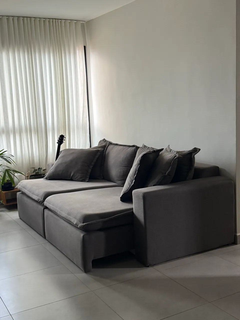 Sofá Cinza Grande Semi Novo - Foto 4